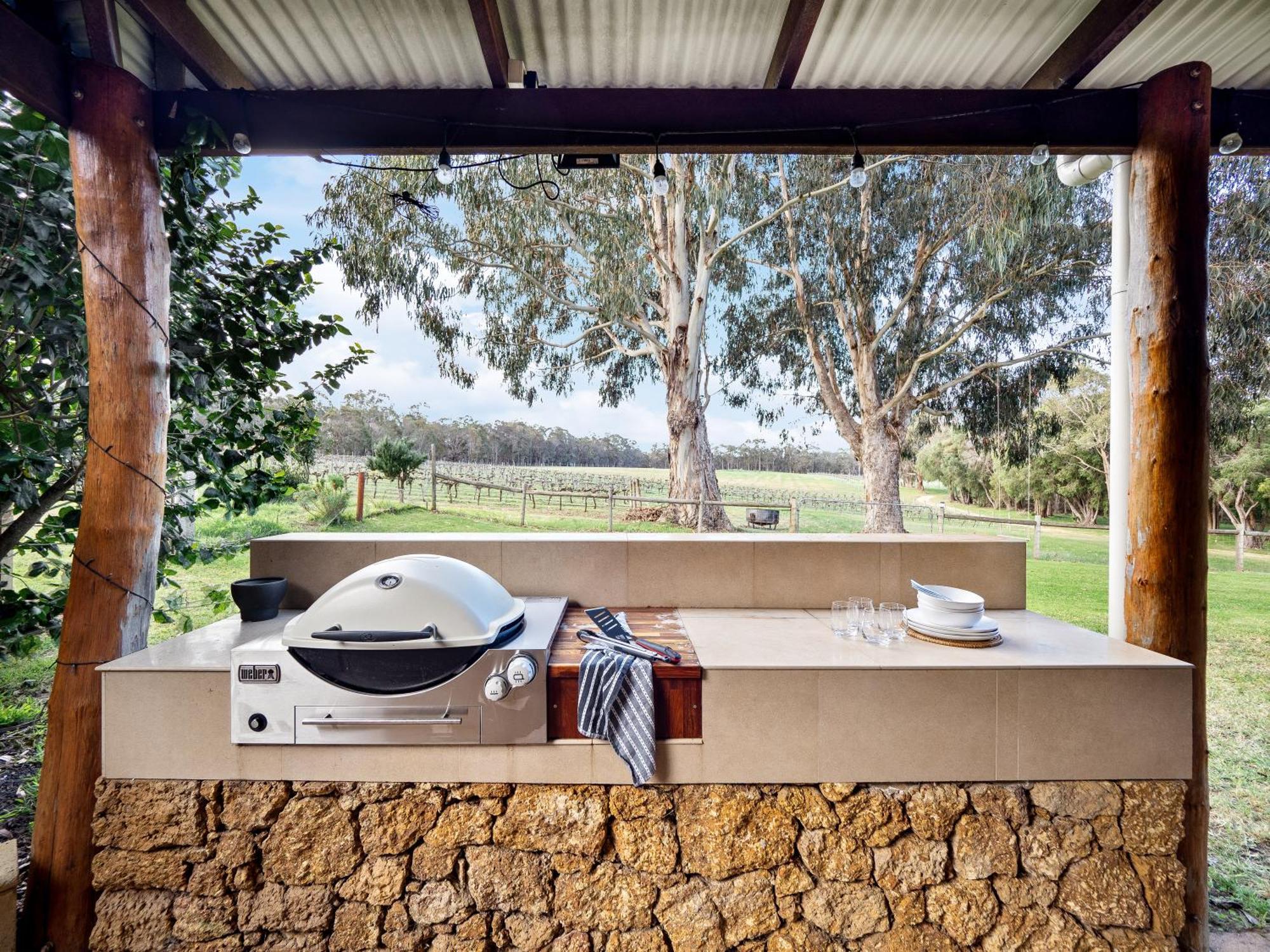 Island Brook Estate Vineyard And Chalets Yelverton Ngoại thất bức ảnh